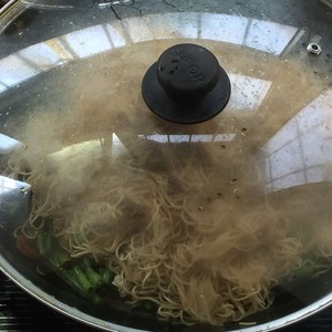 Face of boil in a covered pot over a slow fire of role of beans of handed down from the older generations of the family (evaporate face) eat 3 bowls big! practice measure 18