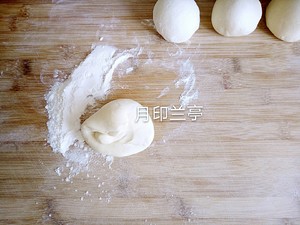 The knead dough of detailed solution steamed bread, ferment with knead make -- inside add the practice measure that kneads steamed bread video 20