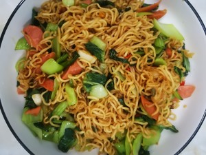 The practice measure of the quick worker chow mien that surpasses the booth side pass by 8