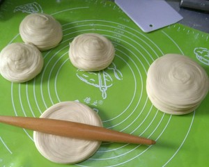 The practice measure that old Tong passes the flesh to place steamed bun 14