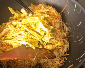 But can go up again when staple food the characteristic Wen Zhou of feast fries pink to work, the practice measure of chow mien 6