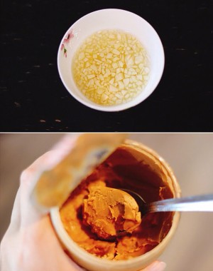 The practice measure of sesame paste noodles served with soy sauce 1