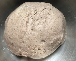 The practice measure that suckles steamed bread of face of sweet rye boil in water for a while 5