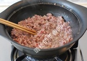 揚げ豆ソースの顔の練習尺度 5 