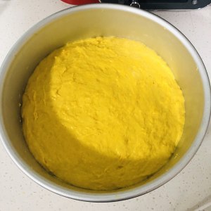 Knead dough lazily with respect to evaporate pumpkin steamed sponge cake the practice measure of ～ 9