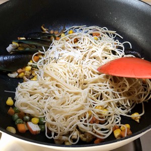 The タイの突風シーフードの意味の側面の実務的測定9