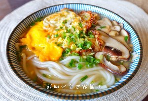 The practice measure of rice-flour noodles of Xianggu mushroom egg 22