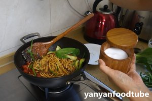 卵要素の炒め麺ベジタリアンの実践チョウメン6