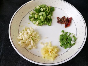 The practice move that Xianggu mushroom diced meat makes bittern range 4