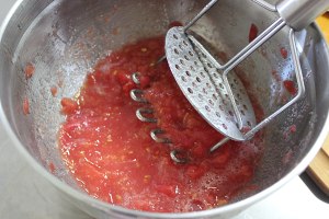 食欲をそそり、美味しそうな辛口シャンコン3の細かく乾燥した麺の実践尺度