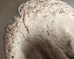 甘いライ麦の顔の蒸しパンをしばらく水で煮る練習法8
