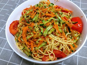 醤油を添えたシンプルでおいしい冷麺の実践尺度7