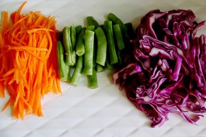 Curry chow mien (chow mien of violet broccoli curry) practice measure 2