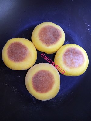 不安な甘いカボチャ12の顔のペストリーの練習尺度