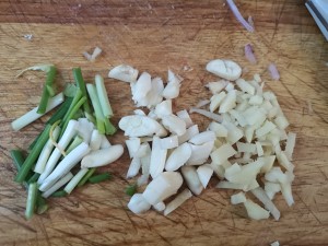 油っぽい肉の醤油を添えた麺の実習2