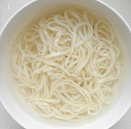 The practice measure of face of sesame paste cold and dressed with sause 1