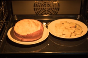 The practice measure of bowl of biscuit of Christmas butter hoosh 8