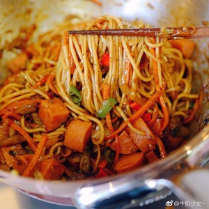 The practice measure of chow mien of quick worker sweet pungent sauce 8