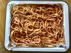 PASTAイタリアの∣のオフィスワーカーのドードラーは、共通の機能を備えた物事のグループに直面しています。 必要なクックブック9 