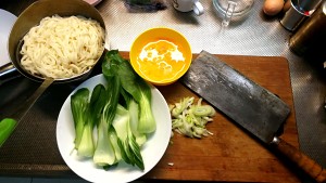 The practice measure of chow mien of quick worker the daily life of a family 1