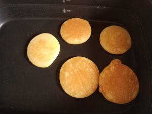 The practice measure of corn face small pancake 3