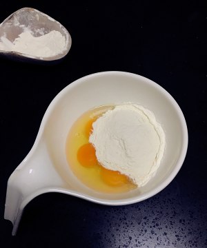 ネットレッドトマトの単純な卵の範囲を超えています（0失敗）10分を要する練習ステップ たった4 