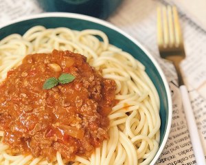 甘い滑りやすい肉のソースのコクのあるイタリア・顔の練習法7