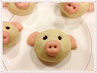 The practice measure of piggy milk steamed bread 7