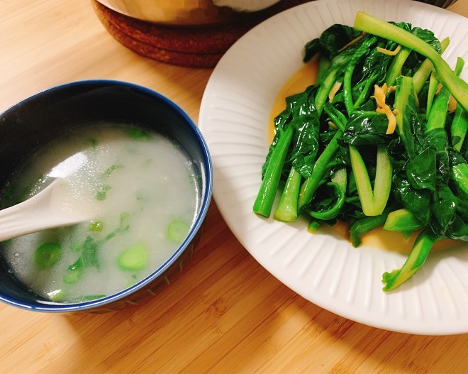 
The practice of soup of taro green vegetables, how is soup of taro green vegetables done delicious