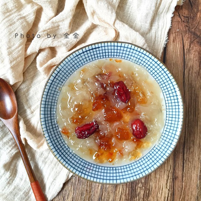 桃のりトレメラの赤いナツメの濃厚スープの実践、おいしい方法