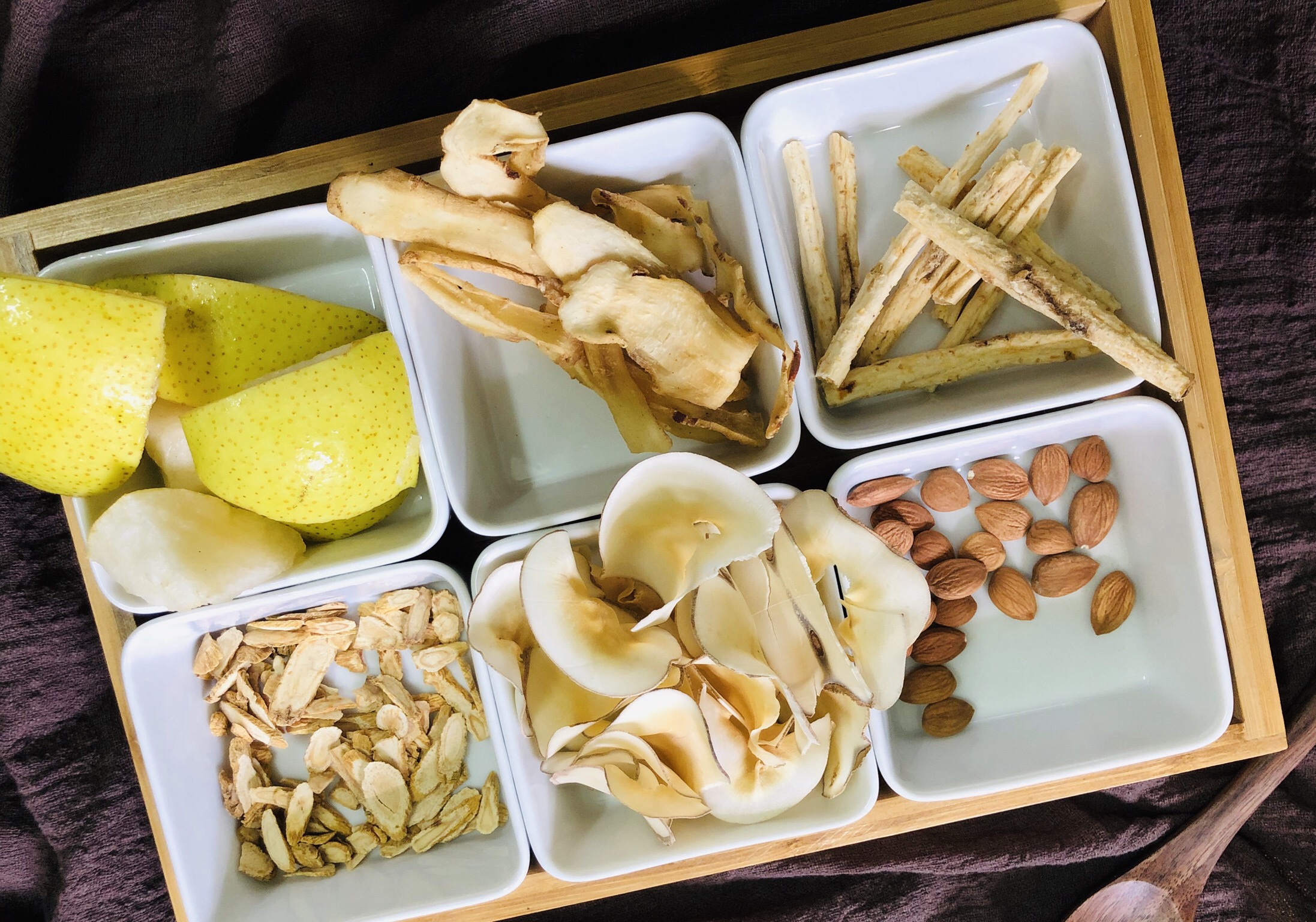 
Shang Fang of exclusive traditional Chinese medical science | Qiu Dong relieves a cough soup of pear of embellish lung snow, I what be afraid of cough am decisive the practice that collect