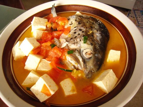 本物の魚の頭の豆腐のスープの練習、最も本物の練習ソリューションはいかがですか_おいしい