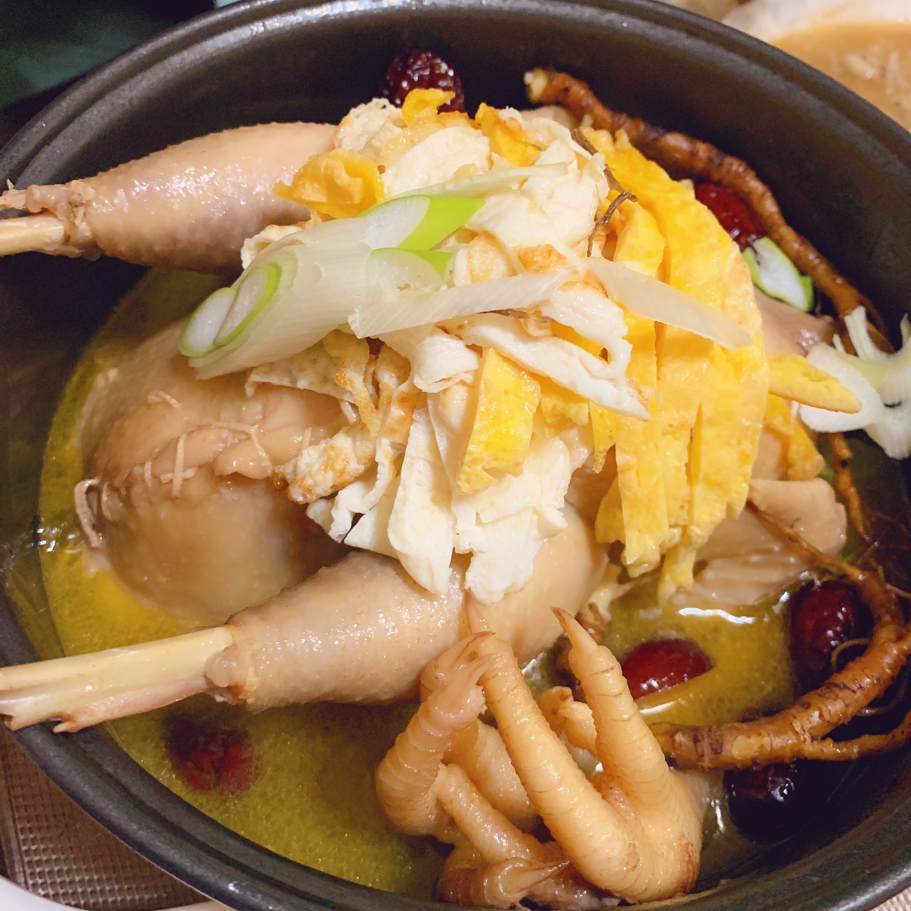 
Winter takes the way of filling ginseng chicken broth, how to do delicious
