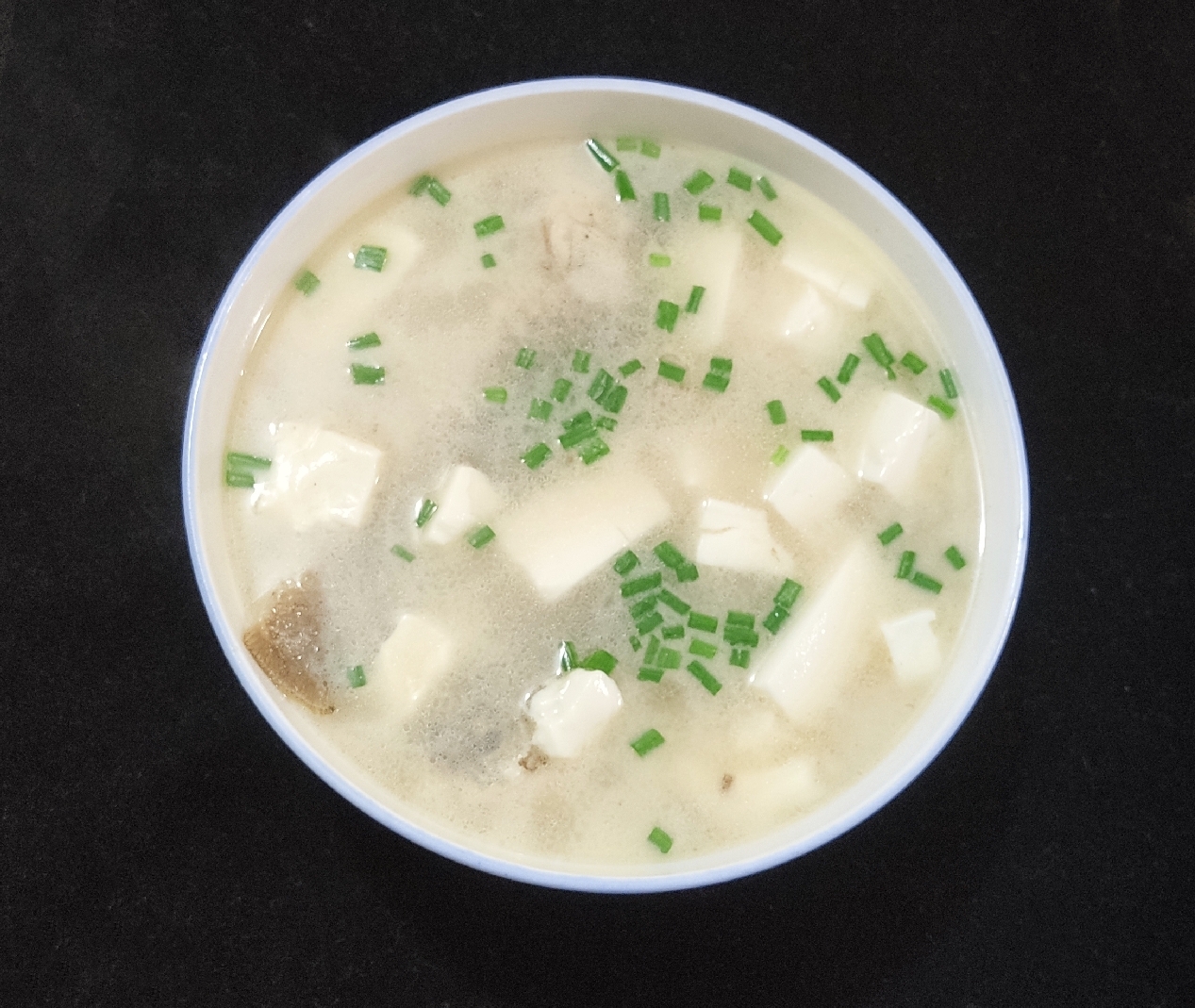 
The practice of soup of bean curd of crucian carp fish, how is soup of bean curd of crucian carp fish done delicious