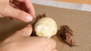 The practice measure of soup of taro shrimp bolus 8