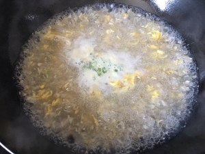 The practice measure of 5 minutes of dawdle egg beautiful a thick soup that drink 12