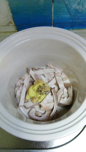 Chicken broth of abdomen of soup of abdomen of pig of the yam that raise a stomach, pig (the abdomen that contain a pig cleans a method) practice measure 11