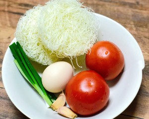 The practice measure of soup of vermicelli made from bean starch of tomato of egg of ｜ of quick worker soup 1