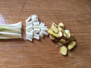 The practice measure of soup of piscine head bean curd 11