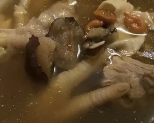 The practice measure of soup of chop of foot of chicken of isinglass of red jujube medlar 7