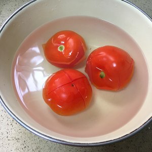 Can mix the practice measure of the boiling water of dawdle of tomato young soya bean that the meal has 2