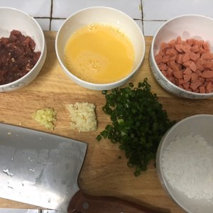 The practice measure of a thick soup of ground meat bean curd 1
