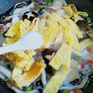 The practice measure of soup of mushroom of little taste bacterium 13
