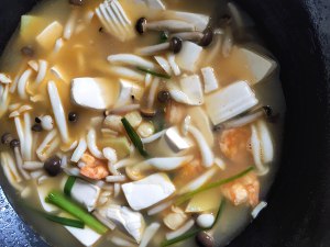 Precious jade the practice measure of soup of mushroom of column prawn bacterium 9