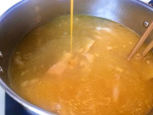 The practice measure of the holothurian chicken broth that spend glue 11