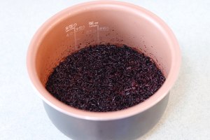 The practice measure of soup of tremella of fruit violet rice 6