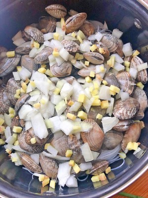 The daily life of a family is delicate the practice measure of Bao of beautiful clam vermicelli made from bean starch 6