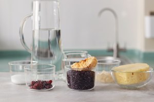 The practice measure of soup of tremella of fruit violet rice 1