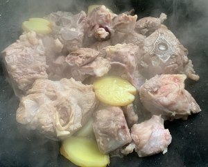 Greedy cry the practice measure of the soup of hotpot of Xianggu mushroom carrot of adjoining child 5