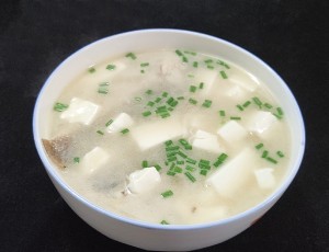 The practice measure of soup of bean curd of crucian carp fish 7